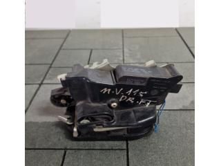 bontott MERCEDES-BENZ VITO Jobb első Ajtózár