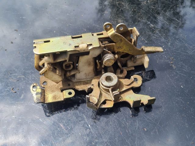 bontott MERCEDES-BENZ VITO Jobb első Ajtózár