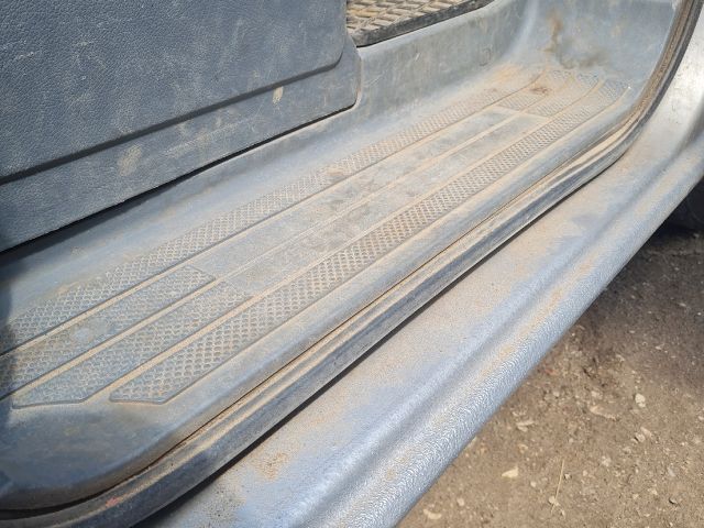 bontott MERCEDES-BENZ VITO Jobb első Belső Küszöb Burkolat