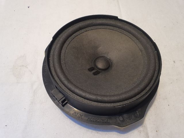 bontott MERCEDES-BENZ VITO Jobb első Hangszóró