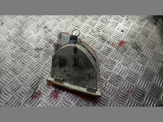 bontott MERCEDES-BENZ VITO Jobb első Irányjelző