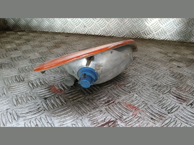 bontott MERCEDES-BENZ VITO Jobb első Irányjelző