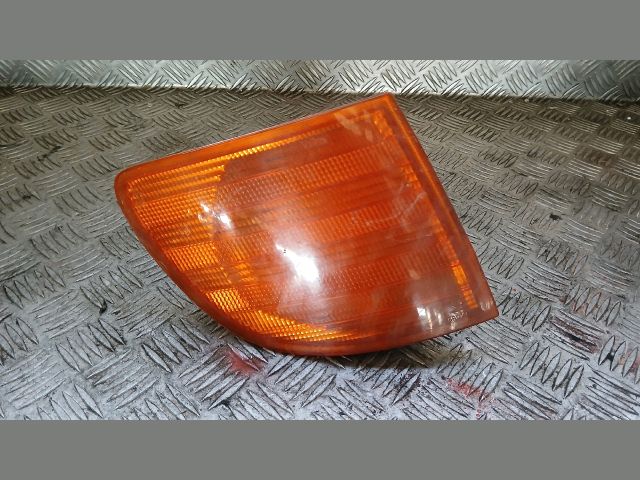 bontott MERCEDES-BENZ VITO Jobb első Irányjelző