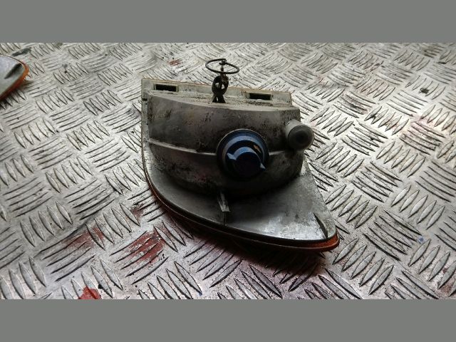 bontott MERCEDES-BENZ VITO Jobb első Irányjelző