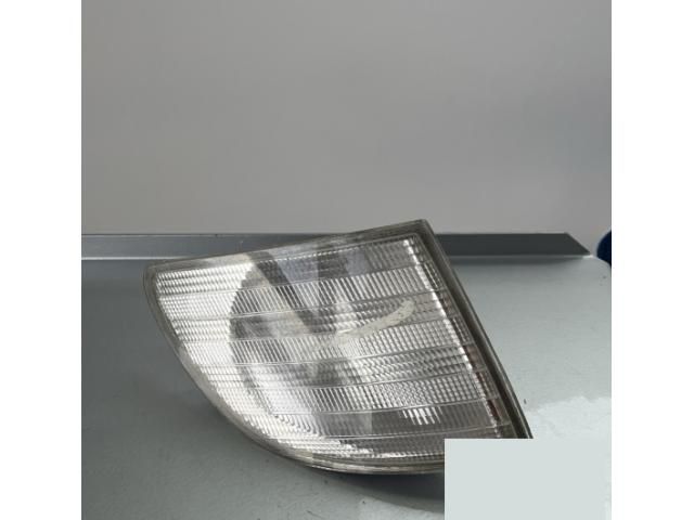 bontott MERCEDES-BENZ VITO Jobb első Irányjelző