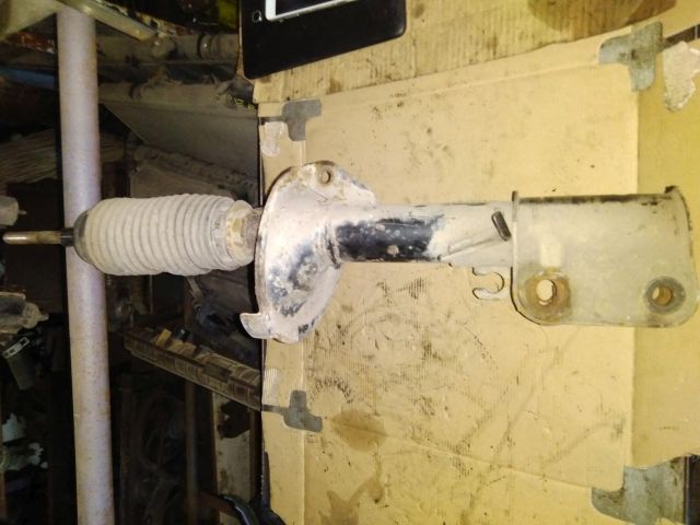 bontott MERCEDES-BENZ VITO Jobb első Lengéscsillapító