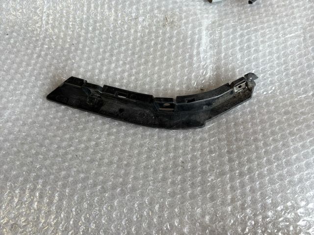 bontott MERCEDES-BENZ VITO Jobb első Oldal Lökhárító Tartó (Műanyag)