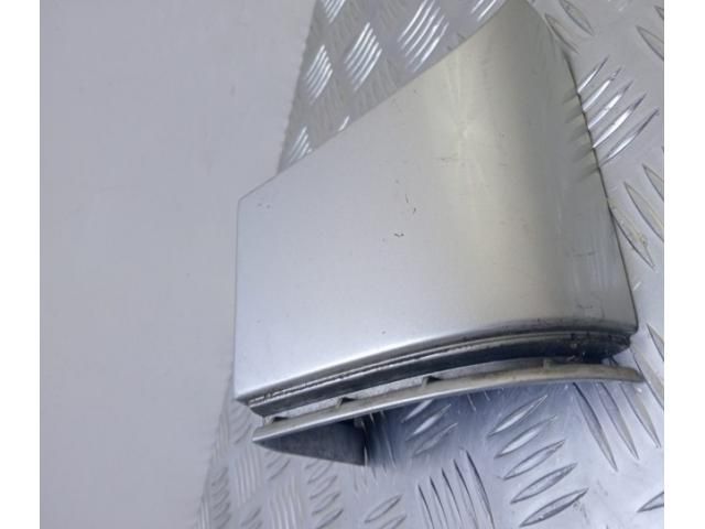 bontott MERCEDES-BENZ VITO Jobb első Sárvédő Díszléc