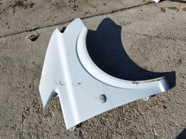 bontott MERCEDES-BENZ VITO Jobb első Sárvédő