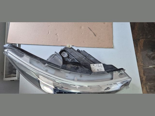 bontott MERCEDES-BENZ VITO Jobb Fényszóró