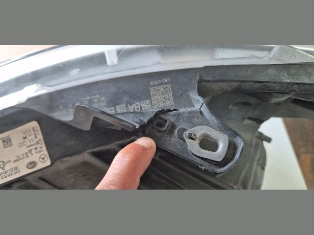 bontott MERCEDES-BENZ VITO Jobb Fényszóró