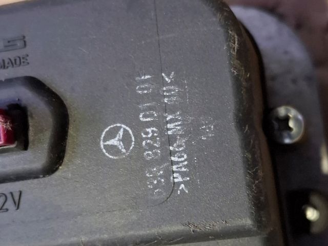 bontott MERCEDES-BENZ VITO Jobb hátsó Ablak Billentő Motor