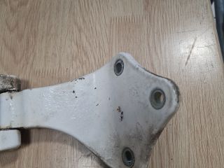 bontott MERCEDES-BENZ VITO Jobb hátsó Alsó Zsanér