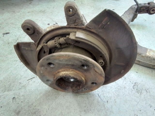 bontott MERCEDES-BENZ VITO Jobb hátsó Csonkállvány Kerékaggyal