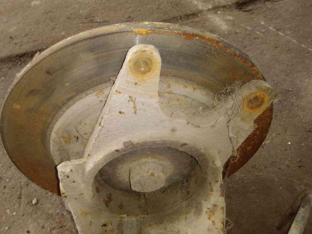 bontott MERCEDES-BENZ VITO Jobb hátsó Csonkállvány Kerékaggyal