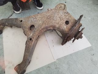 bontott MERCEDES-BENZ VITO Jobb hátsó Csonkállvány Kerékaggyal