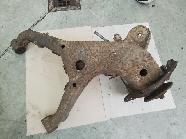 bontott MERCEDES-BENZ VITO Jobb hátsó Csonkállvány Kerékaggyal