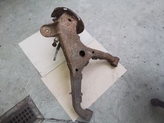 bontott MERCEDES-BENZ VITO Jobb hátsó Csonkállvány Kerékaggyal