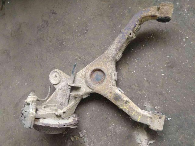 bontott MERCEDES-BENZ VITO Jobb hátsó Csonkállvány Kerékaggyal