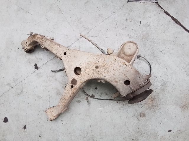 bontott MERCEDES-BENZ VITO Jobb hátsó Csonkállvány Kerékaggyal