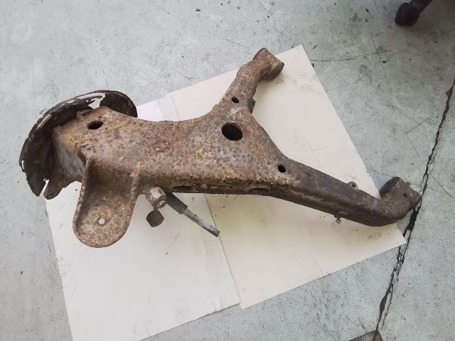 bontott MERCEDES-BENZ VITO Jobb hátsó Csonkállvány Kerékaggyal