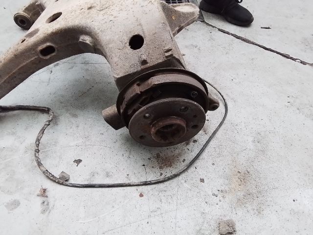 bontott MERCEDES-BENZ VITO Jobb hátsó Csonkállvány Kerékaggyal