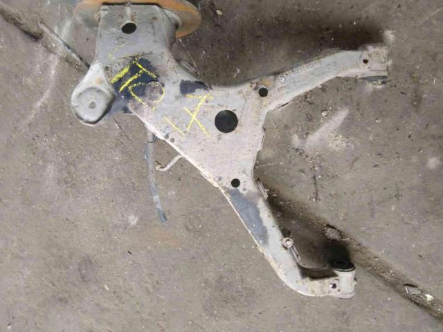 bontott MERCEDES-BENZ VITO Jobb hátsó Csonkállvány Kerékaggyal