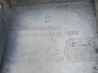 bontott MERCEDES-BENZ VITO Jobb Hátsó Lámpa Bajusz Díszléc