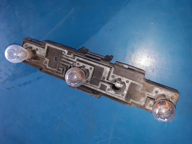 bontott MERCEDES-BENZ VITO Jobb Hátsó Lámpa Foglalat