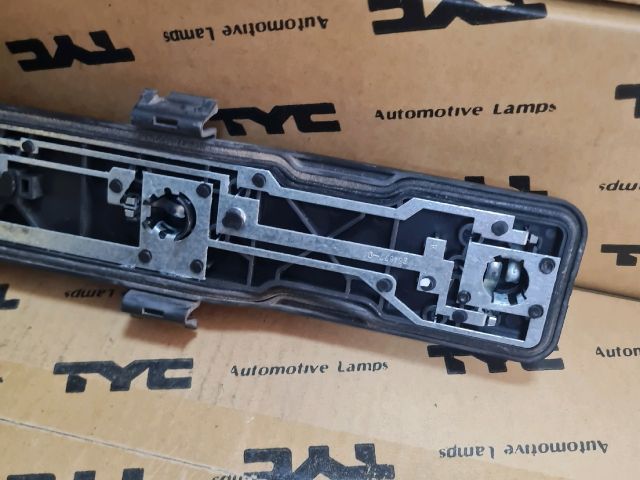 bontott MERCEDES-BENZ VITO Jobb Hátsó Lámpa Foglalat