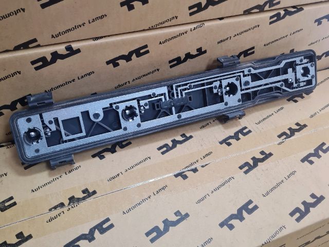 bontott MERCEDES-BENZ VITO Jobb Hátsó Lámpa Foglalat