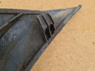 bontott MERCEDES-BENZ VITO Jobb hátsó Sárvédő Díszléc