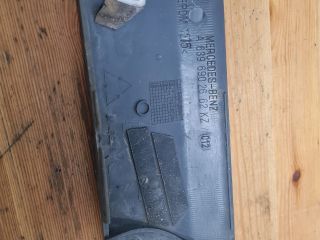 bontott MERCEDES-BENZ VITO Jobb hátsó Sárvédő Díszléc