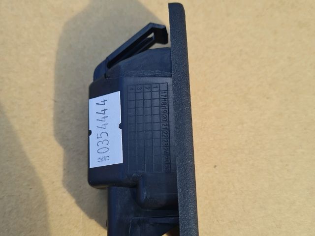 bontott MERCEDES-BENZ VITO Jobb Rendszámtábla Világítás