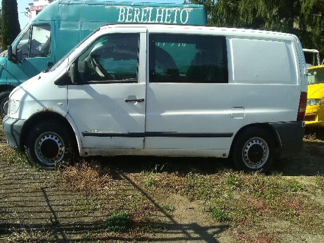 bontott MERCEDES-BENZ VITO Jobb Tolóajtó (Részeivel)