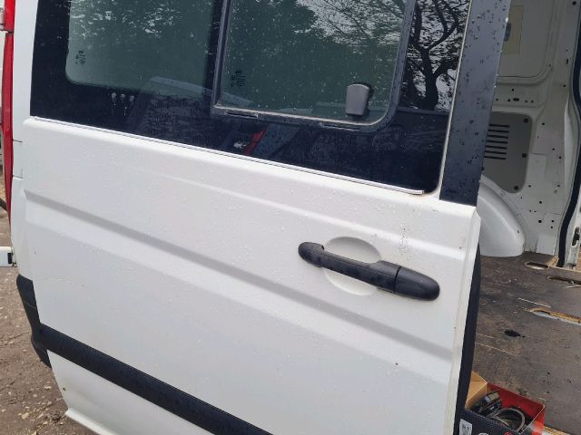 bontott MERCEDES-BENZ VITO Jobb Tolóajtó (Üres lemez)