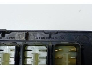 bontott MERCEDES-BENZ VITO Kapcsoló (Magában)