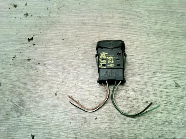 bontott MERCEDES-BENZ VITO Kipörgésgátló Kapcsoló