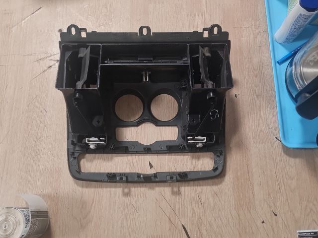 bontott MERCEDES-BENZ VITO Középső Szellőző Keret