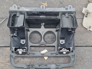 bontott MERCEDES-BENZ VITO Középső Szellőző Keret