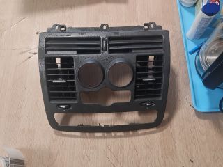 bontott MERCEDES-BENZ VITO Középső Szellőző Keret