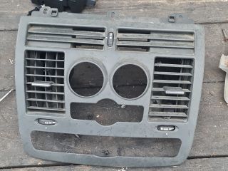 bontott MERCEDES-BENZ VITO Középső Szellőző Keret