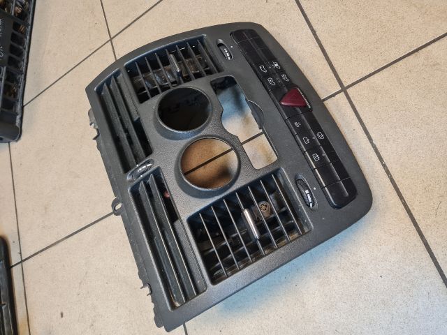 bontott MERCEDES-BENZ VITO Középső Szellőző