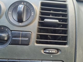 bontott MERCEDES-BENZ VITO Középső Szellőző