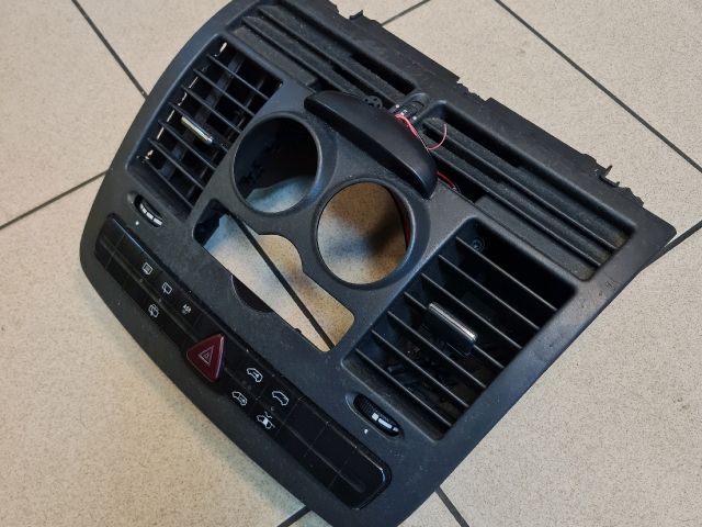 bontott MERCEDES-BENZ VITO Középső Szellőző