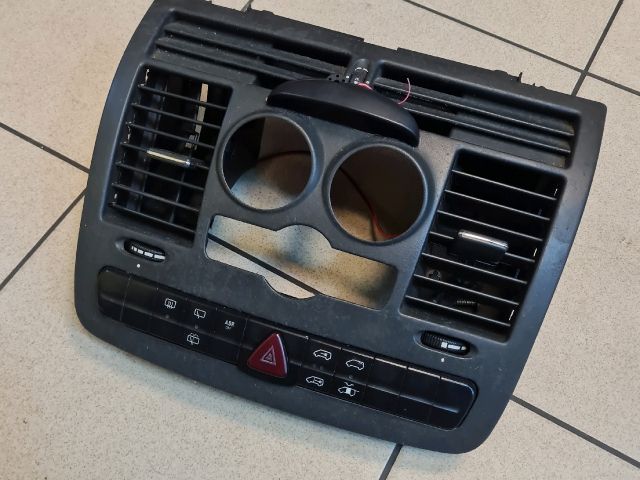 bontott MERCEDES-BENZ VITO Középső Szellőző