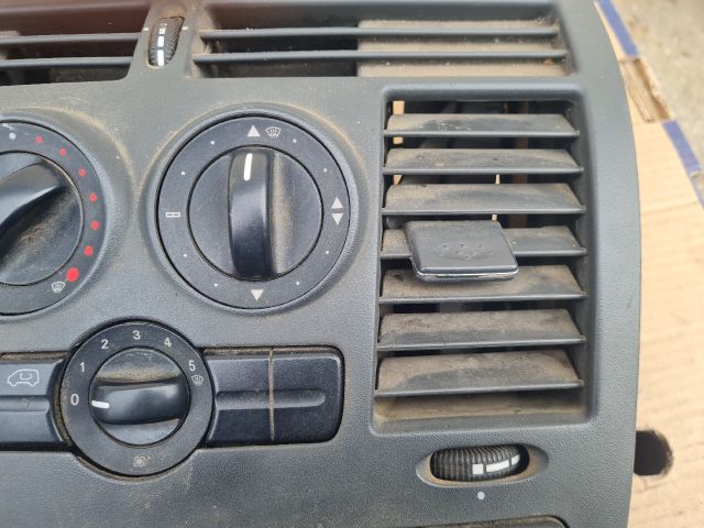 bontott MERCEDES-BENZ VITO Középső Szellőző