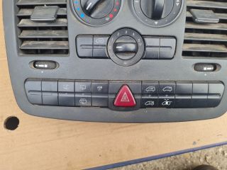 bontott MERCEDES-BENZ VITO Középső Szellőző