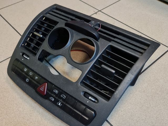 bontott MERCEDES-BENZ VITO Középső Szellőző