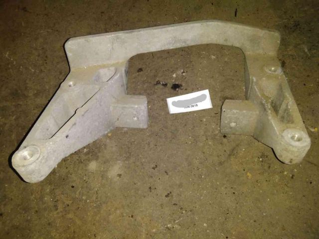 bontott MERCEDES-BENZ VITO Motor Tartó Bak (Pozíciófüggetlen)